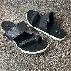 ECCO Summer Sandals Women's EU 41 US 10-10.5 Black Leather Toe Ring Slip On Flat